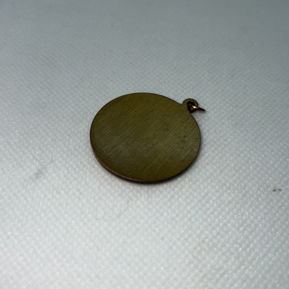 MUSICAL INSTRUMENT PENDANT CHARM PIANO, VIOLIN, SAXOPHONE, NOTES - Picture 5 of 8